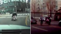 차 쌩쌩 달리는 도로 위로 미끄러져 내려가는 ‘유모차’ 잡아 아이 구한 경찰