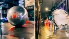 “영화 촬영인 줄” 런던 도로서 가로등 들이받고 굴러다닌 거대한 공(실제 상황)
